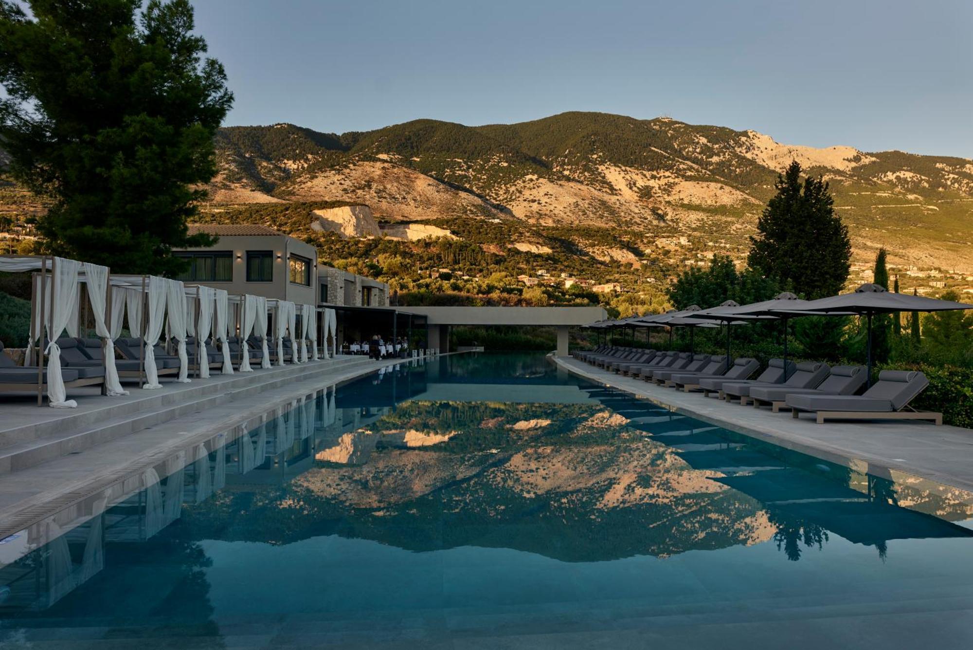 Celestial All Suites Afrato Buitenkant foto